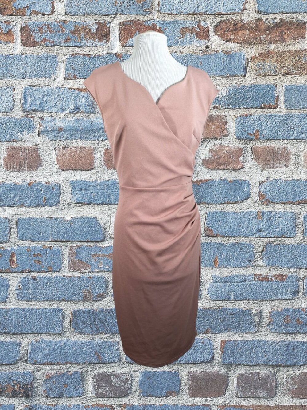 Miusol Light Pink Dress Size Small Zip Up Back Form Fitting